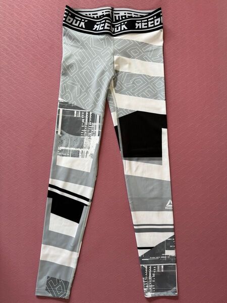 Reebok タイツ