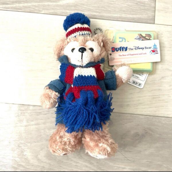 ダッフィ ディズニーシーぬいぐるみバッジ マフラー 冬