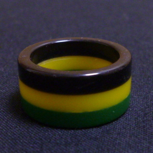 新品 レゲエ リング 約18-19号 ジャマイカ　ラスタ 指輪　アクリルリング メンズ 男女兼用 C