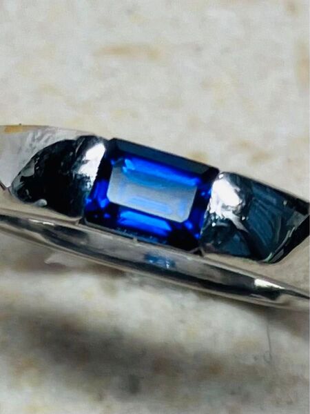 (PP-253)PT角サファイアリング( 0,61ct)手作り鍛造製作商品