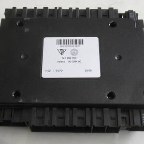 予備用に!Volkswagen(フォルクスワーゲン)ツーリング純正フロントシートコントロールモジュール左側のみ中古品 7L0 959 760