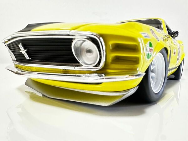 Wellyウェリー/'70 Fordフォード Mustangマスタング Boss 302 1/18
