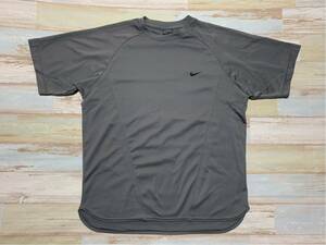 c1052 NIKE■ナイキ 半袖 Tシャツ■グレー サイズL■ゆうパケお手軽210ゆうパックお手軽60レタパ510