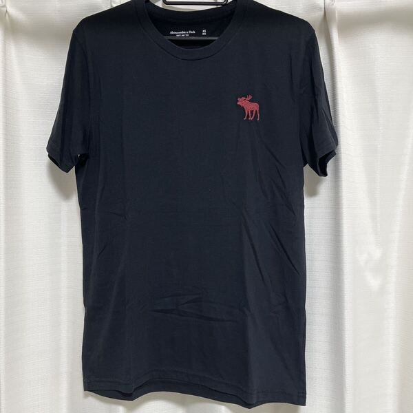 お値下げ! 送料込! アバクロTシャツ 黒 古着 used