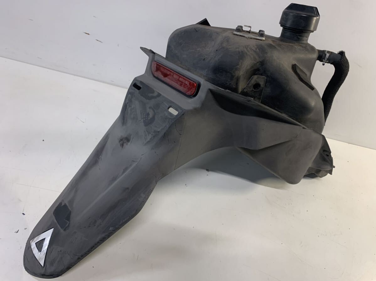 Yahoo!オークション -「アドレス v125s リアフェンダー」の落札