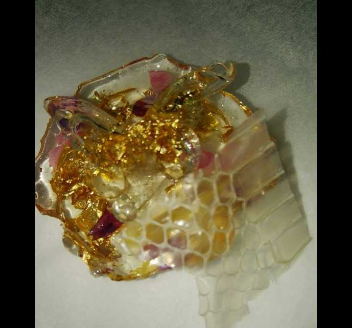 御加護蝶お守り艶の触れる不思議な白蛇皮　金運恋愛アップ　陰陽師手作りお守り　ヤフ