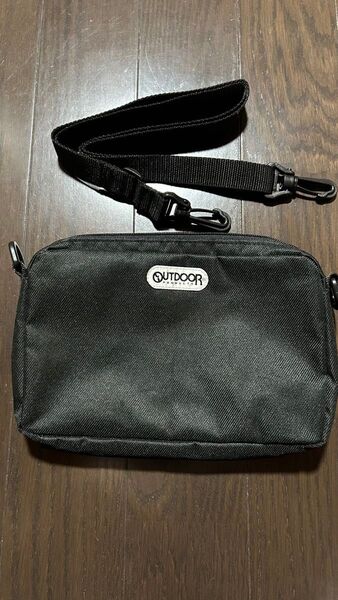 【美品】OUTDOOR ショルダーポーチ ブラック