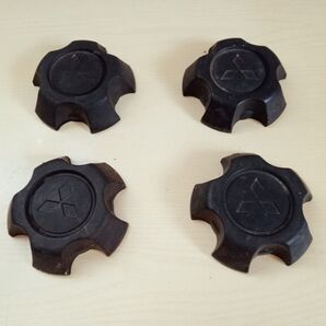 デリカ スペースギア ホイールキャップ 4個 センターキャップ