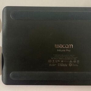 Intuos Pro Medium PTH-660/K0
