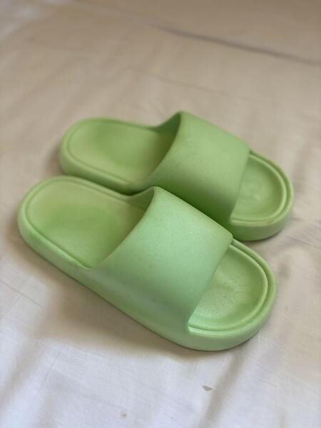 シャワーサンダル ビーチサンダル サンダル 23 グリーン 男女兼用 新品
