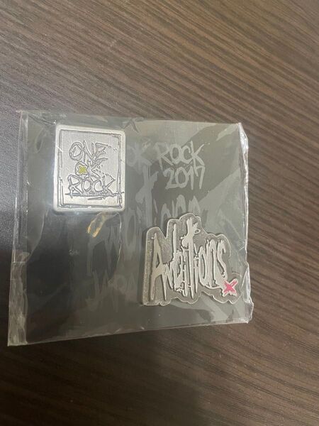 ONE OK ROCKピンズ