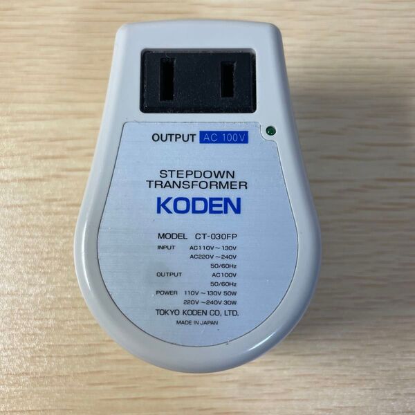 変圧器 海外用 ステップダウントランス 定格容量30W CT-030FP