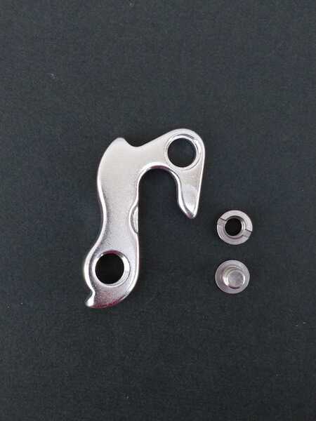 ディレイラーハンガー GH-137形状 BH FOCUS GARY FISHER MONGOOSE OPUS SCHWINN TOTEM TREK 新品 送料無料 匿名配送 追跡あり