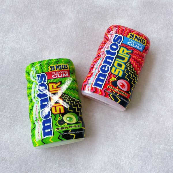 mentos【日本未販売】SOUR GUM STRAWBWRRY 1点メントス いちご ストロベリー メントスガム