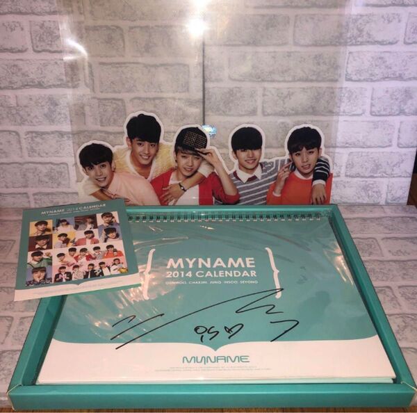★MYNAME 直筆サイ入り(インス)2014カレンダー