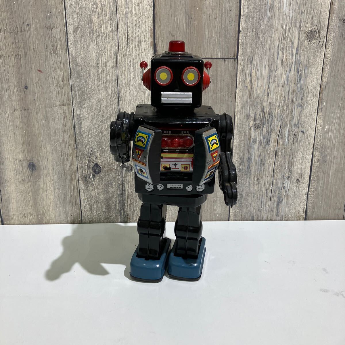 Yahoo!オークション -「ブリキ ロボット」(その他) (ブリキ)の落札相場・落札価格 Yahoo!オークション -「ブリキ ロボット」(その他) (ブリキ)の落札相場・落札価格