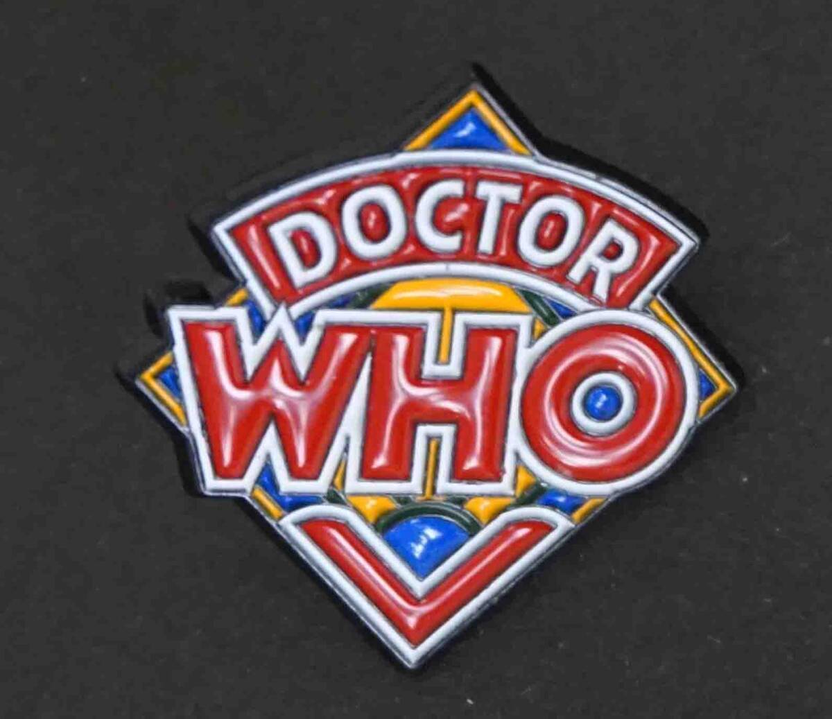 《PN英国WHロゴ》UK■新品『DOCTOR WHO』ドクター・フー■ロゴピンバッジ■ イギリス ドラマ ■おしゃれ ファッション■素敵_サムネイル画像4