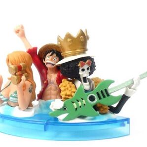 【新品未開封】ワンピース サッポロ一番肉入りコンソメヌードル ルフィ・ナミ・ブルック フィギュアセット 非売品【BELVER雑貨】