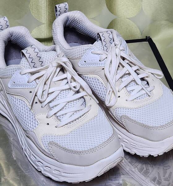 UGG M CA805 MESH JP26 WHT