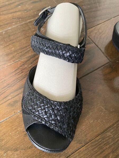 ボンステップ 牛革サンダル