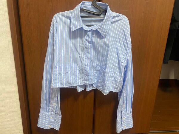 ZARA、ショート丈ストライプシャツです。サイズMです。