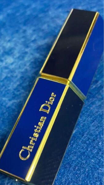 クリスチャンディオールリップスティック新品未使用・リップスティック・口紅・863・レッド系・定価3200円