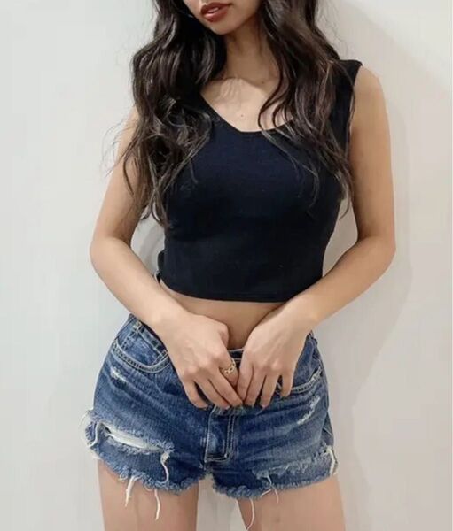 GYDA カップ付きタンクトップ トップス