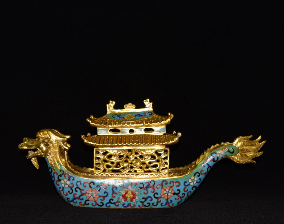 清・乾隆年製款・古銅彫・塗金・景泰藍・琺瑯彩・龍船熏香炉 清・乾隆年製款・古銅彫・塗金・景泰藍・琺瑯彩・龍船熏香炉