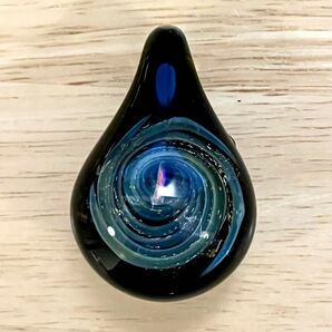 宇宙ガラス ネックレス