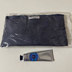 ロクシタンのハンドクリーム30とポーチ(ANAノベルティ)のセット 新品、未使用