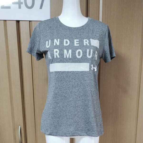 アンダーアーマー半袖TシャツSM 霜降りグレー UNDER ARMOURロゴプリントも状態良好 HEATGEAR LOOSE