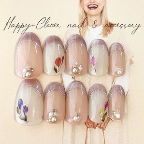 《オーダー》ネイルチップ チューリップのマグネットフレンチネイル