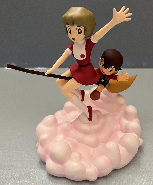 1163］ ユニバーサルミュージック 魔法使いサリー DVD-BOX 初回限定特典 サリーとカブ特製フィギュア