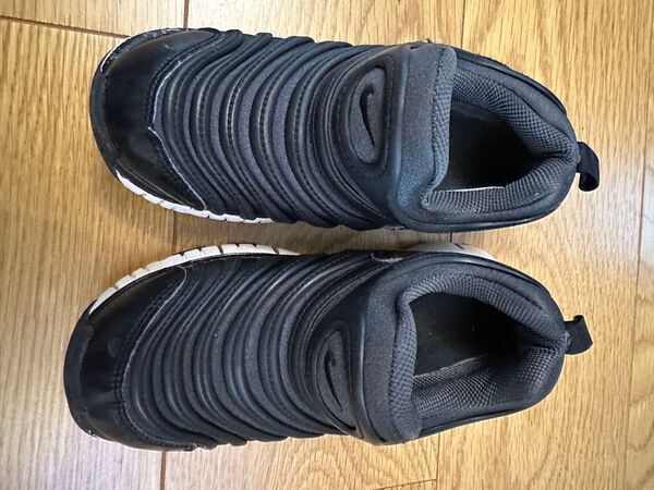 NIKE 子供シューズ ダイナモ 19㎝