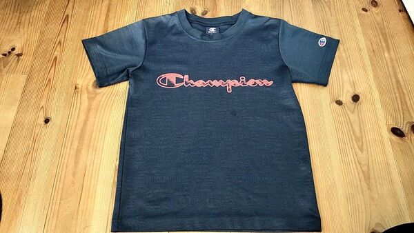 チャンピオンTシャツ