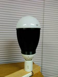 LED 街路灯　商店街用ダウンライト　４０W　３０００K　E39