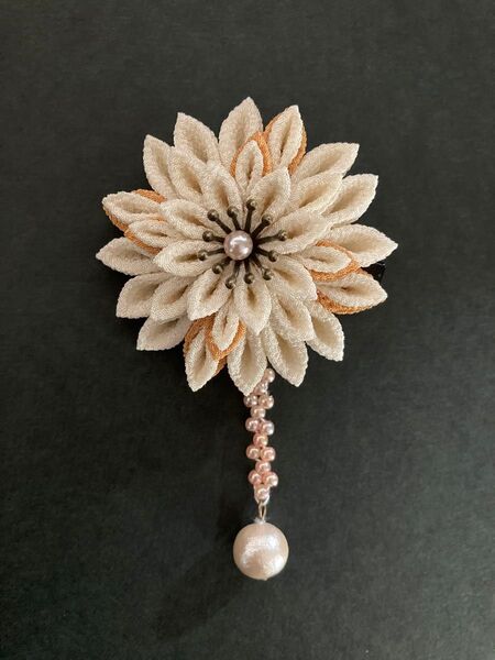 つまみ細工髪飾り ヘアクリップ