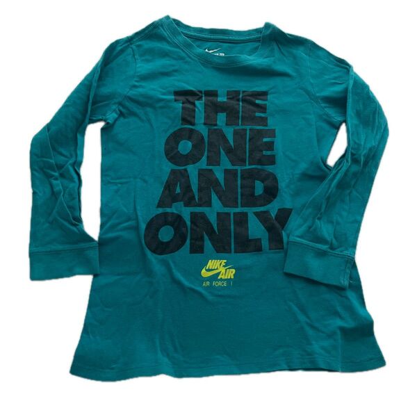 NIKE ナイキ XS 長袖Tシャツ 130くらい
