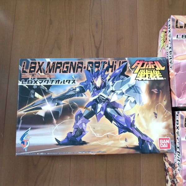 ダンボール戦機 051 LBXマグナオルタス プラモデル