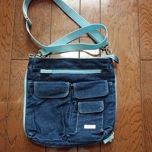  L ELLE shoulder bag USED