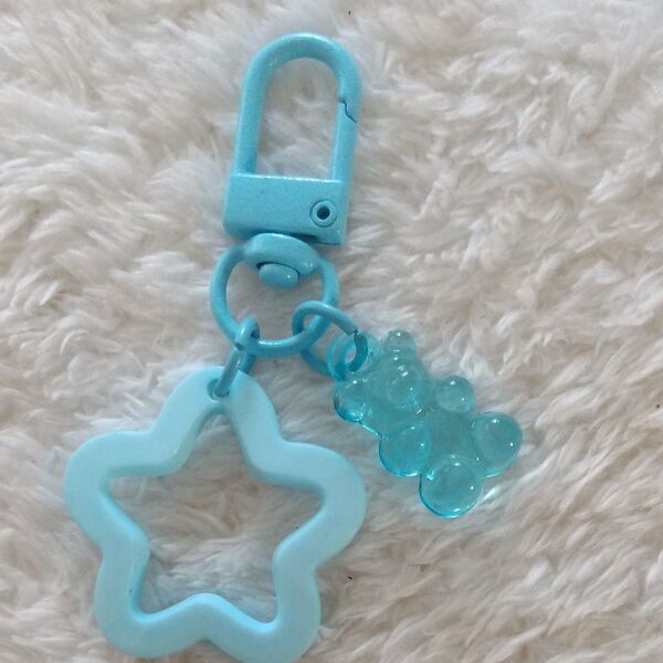 キーホルダー 水色 クマ 星