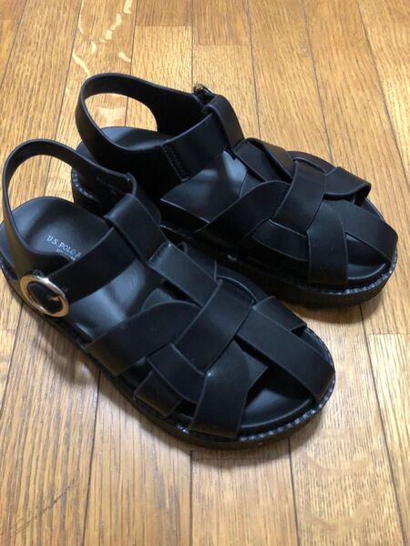 サンダル