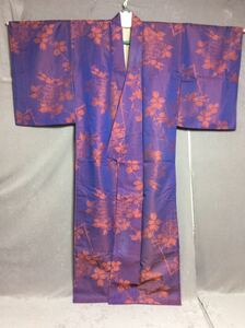 QM1554 和装 着物 絹素材 紫色 光沢 赤茶色の花柄