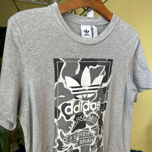 adidas 迷彩 トレフォイル Tシャツ グレー L