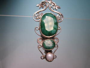 *SILVER silver engraving skill green quartz book@..?& pearl decoration. pendant top 13,14g