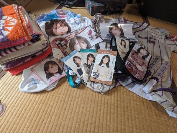 秋元真夏 グッズまとめ