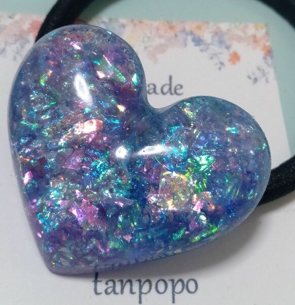 ヘアゴム ハンドメイド レジン キラキラ オーロラ ハート型★ 紫色 水色系☆