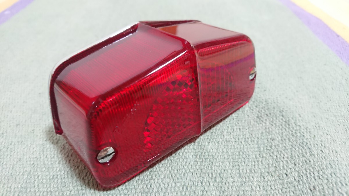 Amazon.co.jp: 本物 Lucas ルーカス L564 テールランプ TRIUMPH
