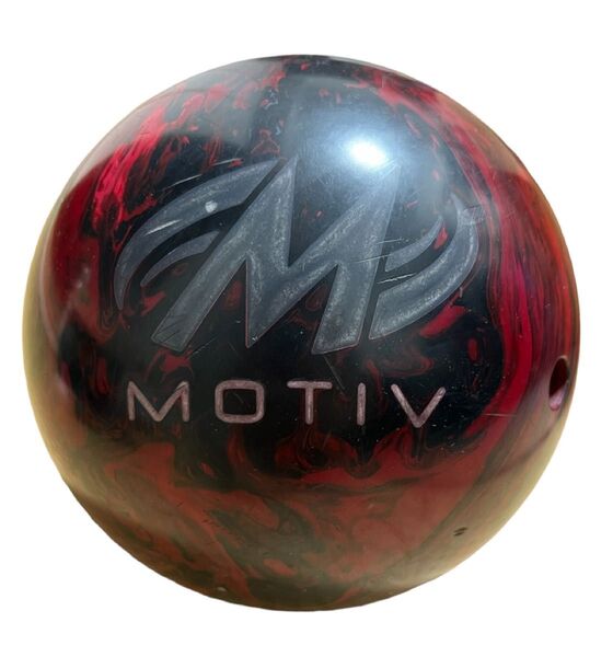 ボウリングボール MOTIV