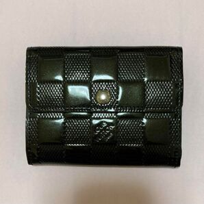 (レア)ルイヴィトン ラドローダミエ ヴェルニ 二つ折り財布 黒
